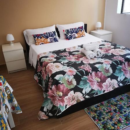 Rent House A Casa Mia Hotel ปาแลร์โม ภายนอก รูปภาพ