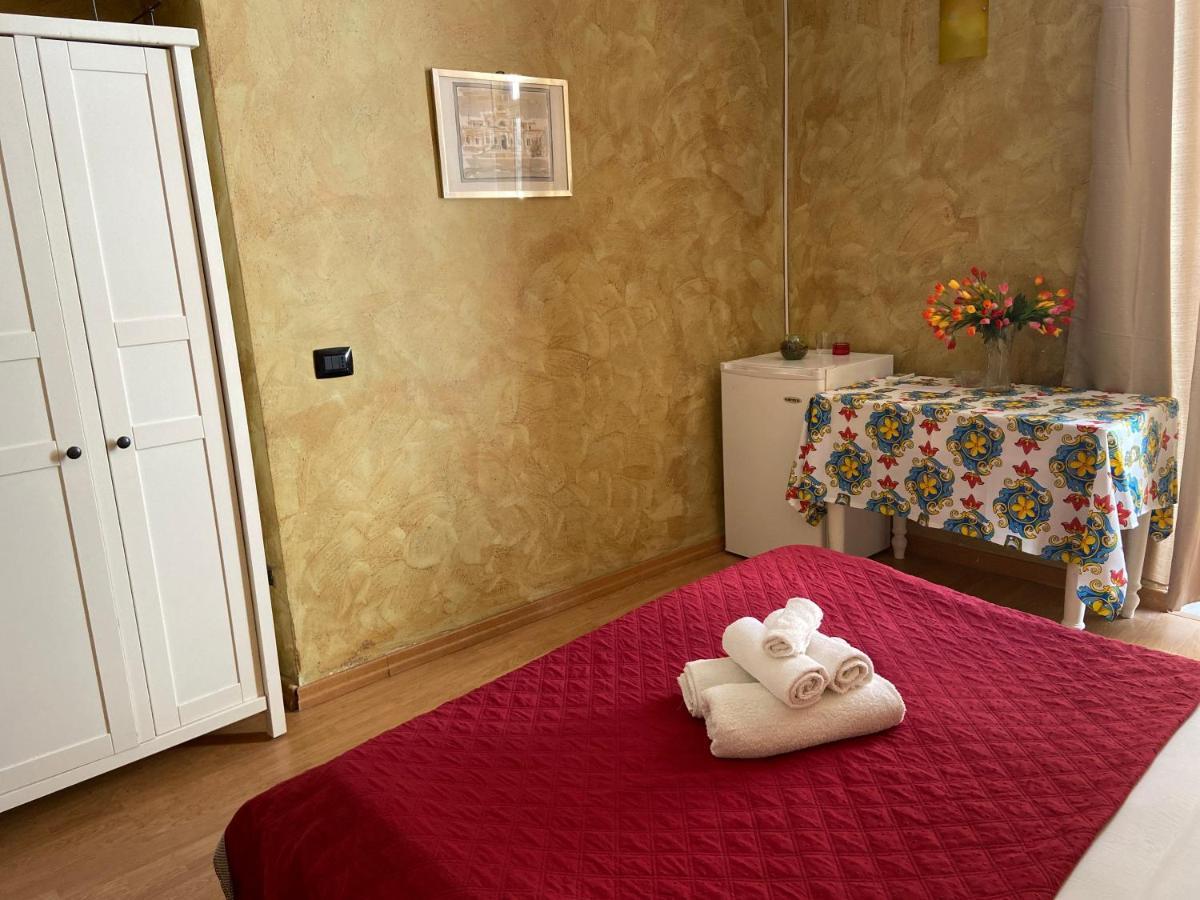 Rent House A Casa Mia Hotel ปาแลร์โม ภายนอก รูปภาพ
